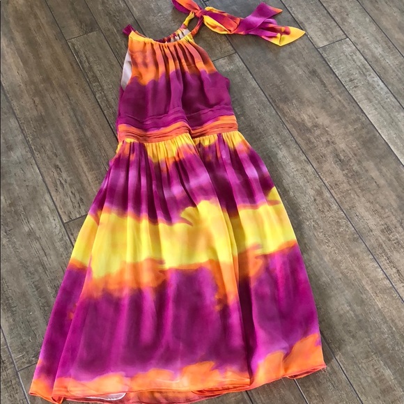 Gorgeous chiffon dress from Express - Picture 1 of 7